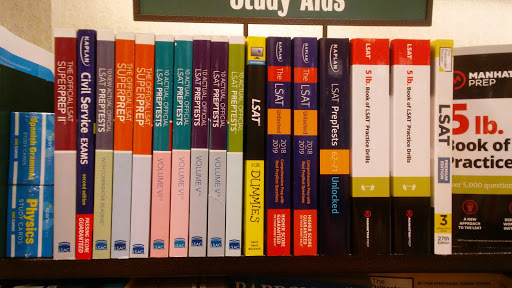 Book Store «Barnes & Noble», reviews and photos, 47 E Chicago Ave, Naperville, IL 60540, USA