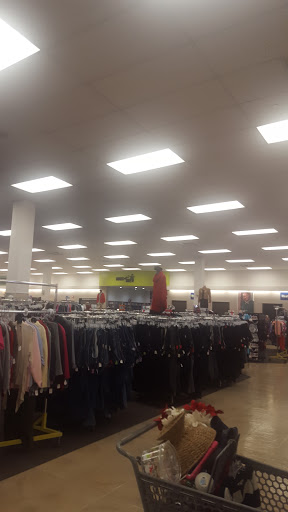 Thrift Store «Discover Goodwill Powers Retail Center», reviews and photos