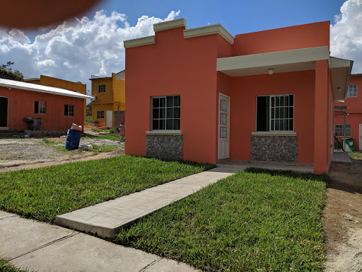 Residencial Los Jícaros