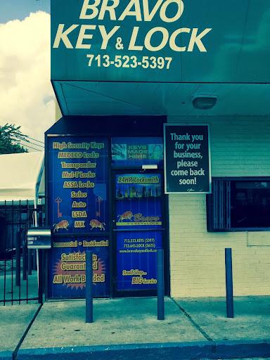 Locksmith «Bravo Key & Lock», reviews and photos, 1756 Westheimer Rd, Houston, TX 77098, USA