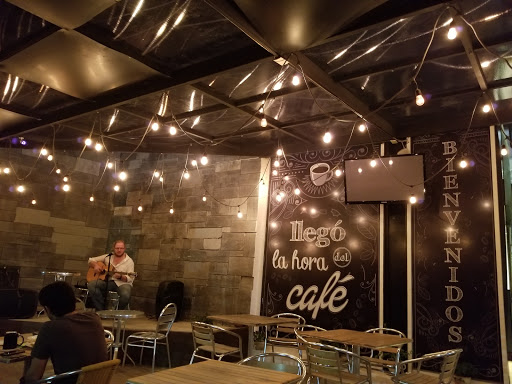 Café Acustica - Música y Terraza