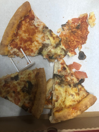 Reviews of The Original Yummie Pizza in Brighton - Pizza