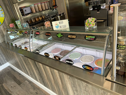 Ice Cream Shop «Frozen Gold Ice Cream Shoppe», reviews and photos, 104 Eddie Rd, New Smyrna Beach, FL 32168, USA