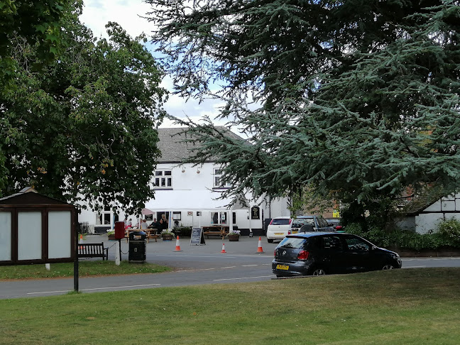 Comments and reviews of The Crown Inn Dilwyn
