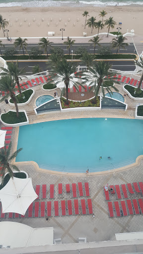 Beach Resort «Hilton Fort Lauderdale Beach Resort», reviews and photos, 505 N Fort Lauderdale Beach Blvd, Fort Lauderdale, FL 33304, USA
