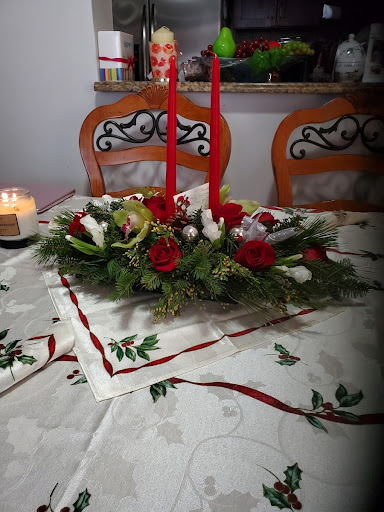 Dried Flower Shop «Creative Flower And Gift Shop», reviews and photos, 84-48 Eliot Ave, Middle Village, NY 11379, USA