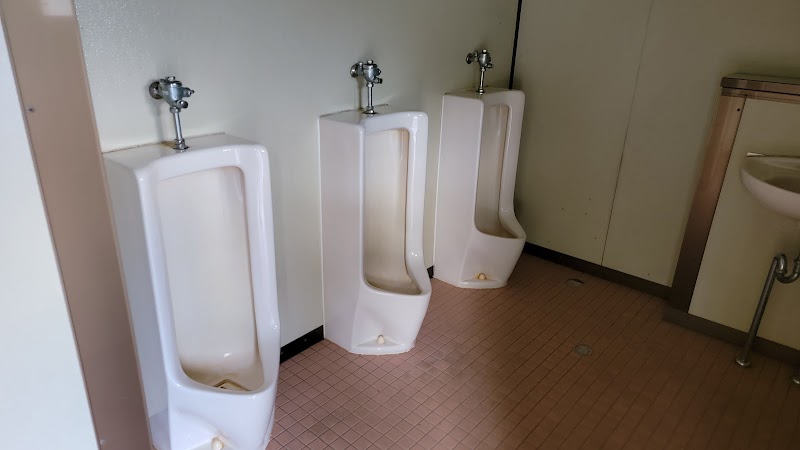 香下ダム 公衆トイレ