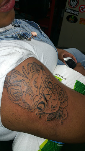 Tattoo Shop «Diversity», reviews and photos, 8505 S Eastern Ave #102, Las Vegas, NV 89123, USA