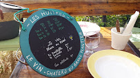 Plats et boissons du Bar-restaurant à huîtres Emile et une huître à Lège-Cap-Ferret - n°5