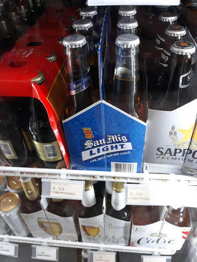 Wine Store «Bergenfield Liquors», reviews and photos, 5 S Washington Ave, Bergenfield, NJ 07621, USA