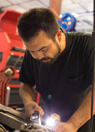 Auto Repair Shop «Juke Auto», reviews and photos, 924 Shady Ln, Austin, TX 78702, USA