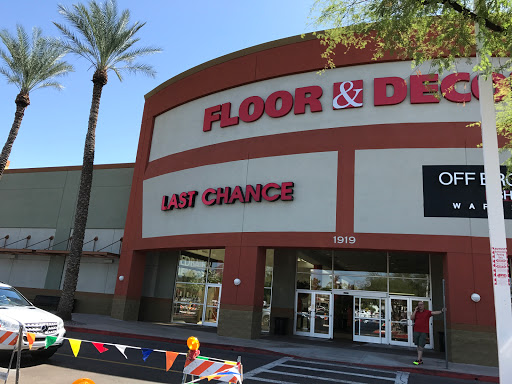 Department Store «Last Chance Clearance Store», reviews and photos, 1919 E Camelback Rd, Phoenix, AZ 85016, USA