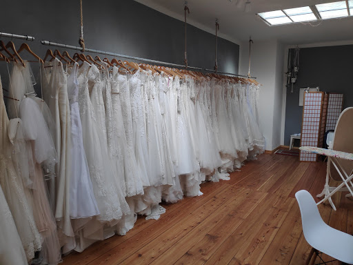 Kleider machen Bräute – Brautmode Fürth