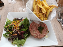 Steak tartare du Restaurant français La Terrasse à Six-Fours-les-Plages - n°8