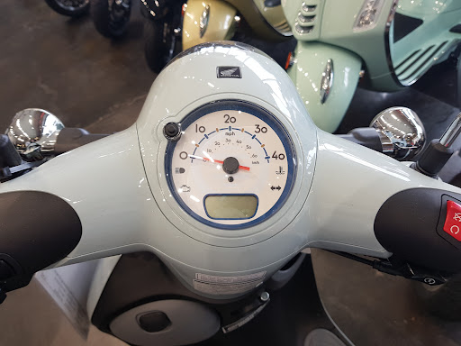 Motor Scooter Dealer «Vespa Motorsport», reviews and photos, 3955 Pacific Hwy, San Diego, CA 92110, USA