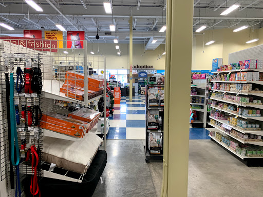 Pet Supply Store «Petco Animal Supplies», reviews and photos, 3860 Elmore Avenue, Davenport, IA 52807, USA