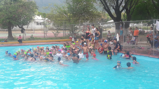 Competencia de natación Guadalupe