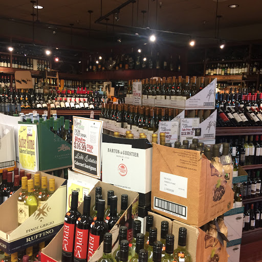 Grocery Store «Wynn’s Market», reviews and photos, 141 9th St N, Naples, FL 34102, USA