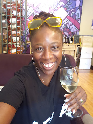 Wine Store «Purple Corkscrew Wine Shop & Tasting Room», reviews and photos, 32 N Avondale Rd, Avondale Estates, GA 30002, USA