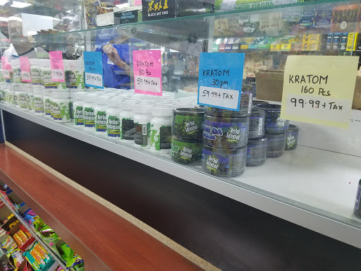 Cigar Shop «Boston Smoke Shop: Water Pipes, Vaporizers», reviews and photos, 40 Boylston St, Boston, MA 02116, USA