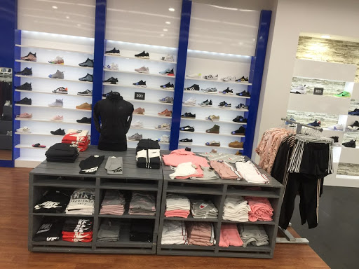 Shoe Store «Shiekh Shoes», reviews and photos, 986 Southcenter Mall, Tukwila, WA 98188, USA