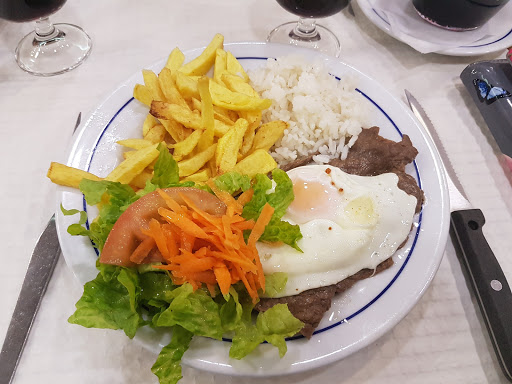 Pastelaria Mina Dos Amigos no Agualva-Cacém, Lisboa