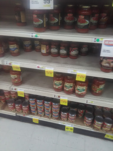 Grocery Store «Apples Grocery Store», reviews and photos, 4100 Ivanhoe Ave, Sheffield Lake, OH 44054, USA