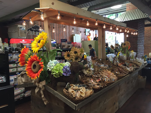 Pet Supply Store «EarthWise Pet Supply East Village», reviews and photos, 1051 Market St, San Diego, CA 92101, USA