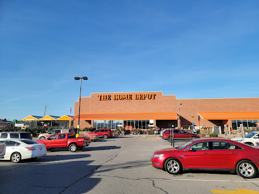 The Home Depot, 6190 Mid Rivers Mall Dr, St Peters, MO 63304, USA, 
