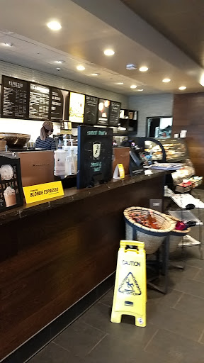 Coffee Shop «Starbucks», reviews and photos, 5371 New Albany Rd, New Albany, OH 43054, USA