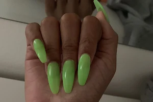 T's Nails image