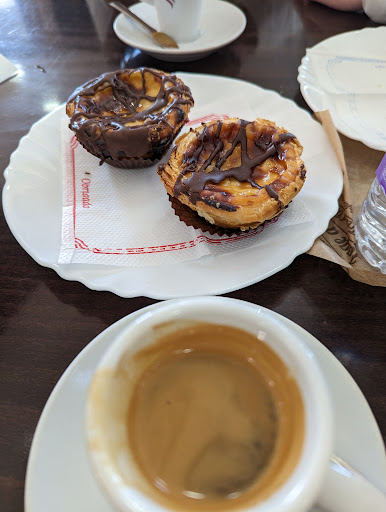 Pastelaria Trevo d'Ouro no Lago, Braga