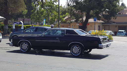 Car Wash «Janss Mall Touchless Car Wash», reviews and photos, 467 N Moorpark Rd, Thousand Oaks, CA 91360, USA