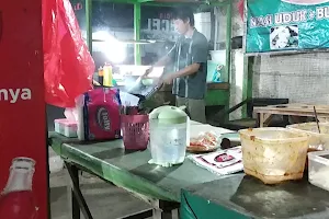 Warung Pecel Lele "ÀŘĘMĀ" image