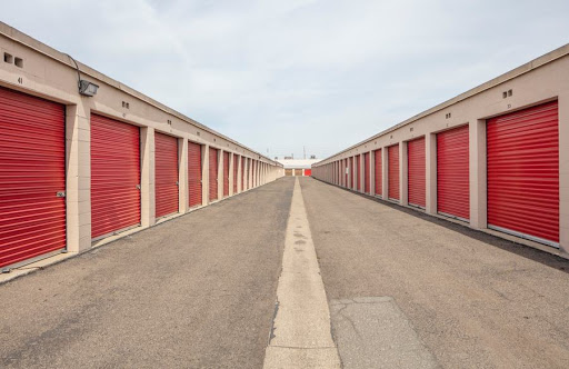 Self-Storage Facility «Stor-Mor Self Storage», reviews and photos, 1050 N Armando St, Anaheim, CA 92806, USA