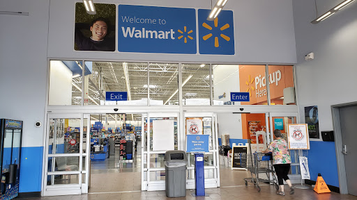 Discount Store «Walmart», reviews and photos, 19191 N Kelsey Street, Monroe, WA 98272, USA