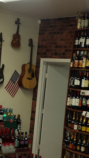 Liquor Store «B&S WINE AND SPIRITS», reviews and photos, 152 Wyckoff Ave, Brooklyn, NY 11237, USA