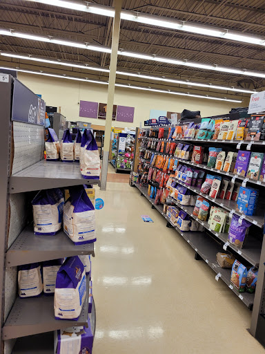 Pet Supply Store «Petco Animal Supplies», reviews and photos, 317 E Trenton Rd, Edinburg, TX 78539, USA