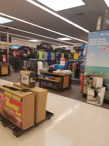 Sporting Goods Store «Academy Sports + Outdoors», reviews and photos, 7513 N Interstate Hwy 35, Austin, TX 78752, USA