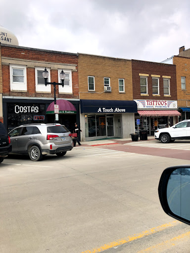 Tattoo Shop «Big Dog Tattoos», reviews and photos, 111 S Jefferson St, Mount Pleasant, IA 52641, USA