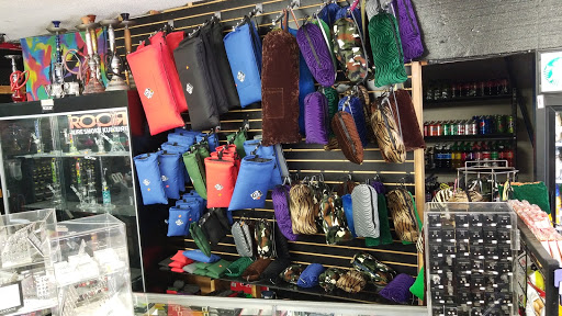 Tobacco Shop «Smokeyz Smoke Shop», reviews and photos, 410 Euclid St #7, Anaheim, CA 92802, USA
