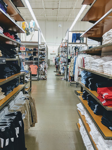 Clothing Store «Old Navy», reviews and photos, 47196 Michigan Ave, Canton, MI 48188, USA