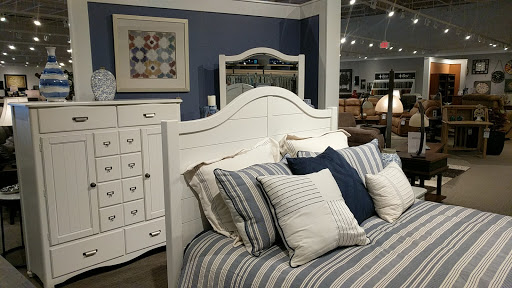 Furniture Store «Crowley Furniture», reviews and photos, 200 N 291 Hwy, Liberty, MO 64068, USA