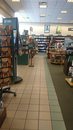 Book Store «Barnes & Noble Booksellers Ingram Festival», reviews and photos, 6065 NW Loop 410 #185, San Antonio, TX 78238, USA