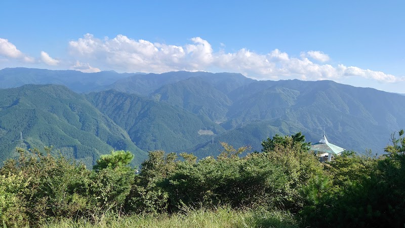 翠波峰広場