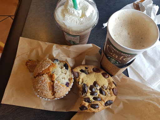 Book Store «Barnes & Noble», reviews and photos, 1812 Sam Rittenberg Blvd, Charleston, SC 29407, USA