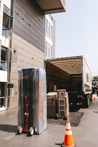 Moving and Storage Service «Royal Moving & Storage Company Los Angeles», reviews and photos, 4102 Melrose Ave, Los Angeles, CA 90029, USA