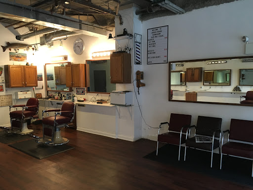Barber Shop «Lincoln Square Barbershop», reviews and photos, 2415 W Lawrence Ave, Chicago, IL 60625, USA
