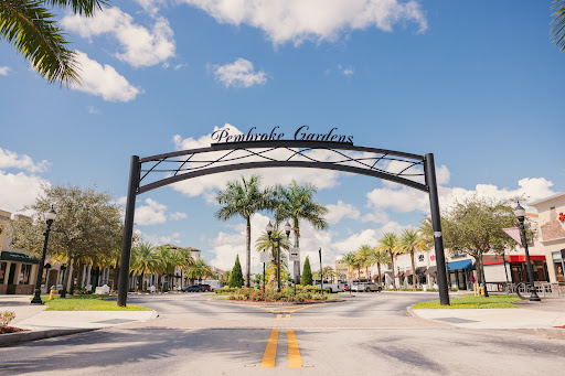 The Shops at Pembroke Gardens image 6