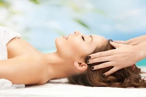 Anatrypsis Massage & Skincare image
